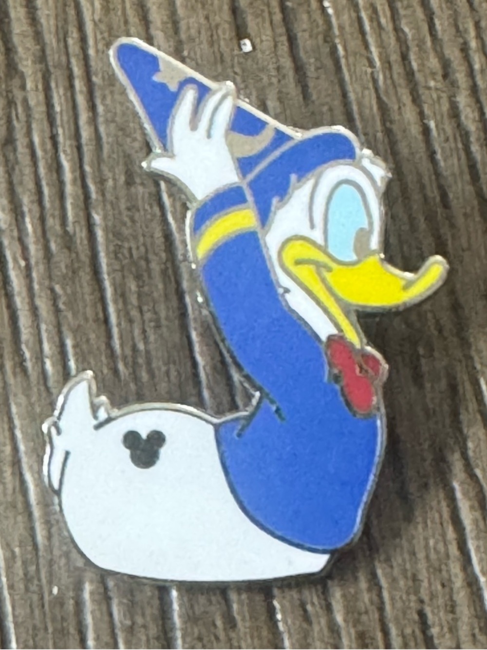5/$25 Disney Sorcerer Donald Duck Pin